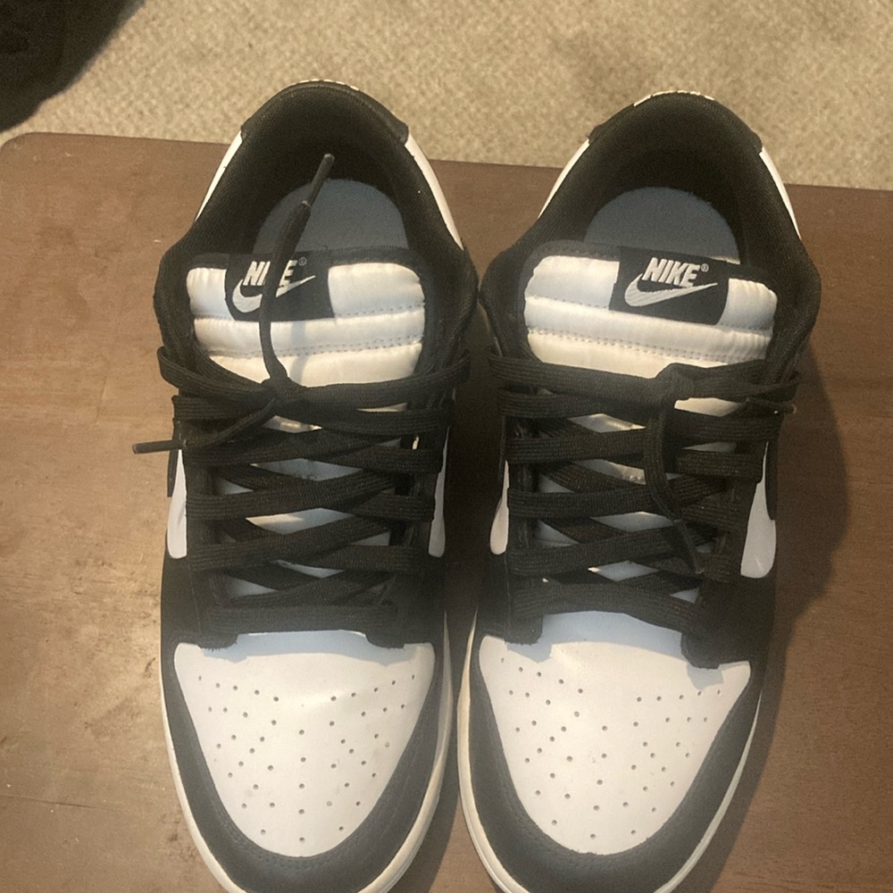 Nike Panda Dunks